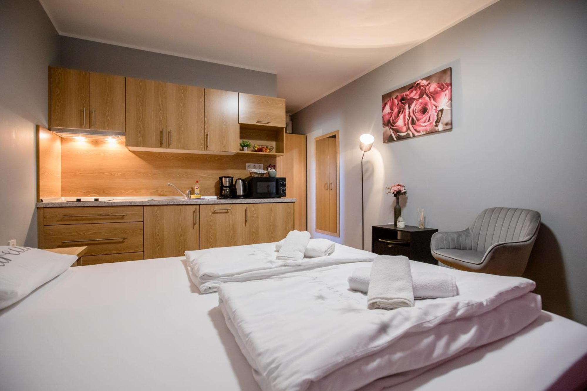 Apartmani Ana & Milo Lopar Habitación foto