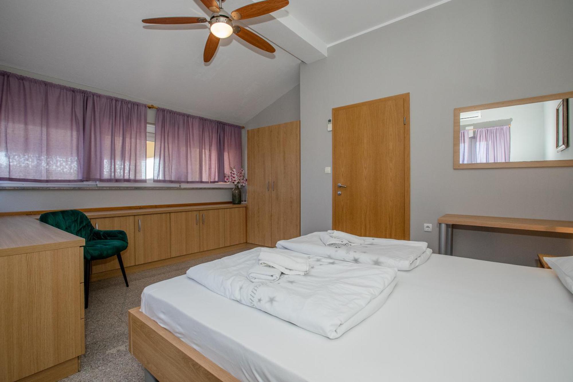 Apartmani Ana & Milo Lopar Habitación foto