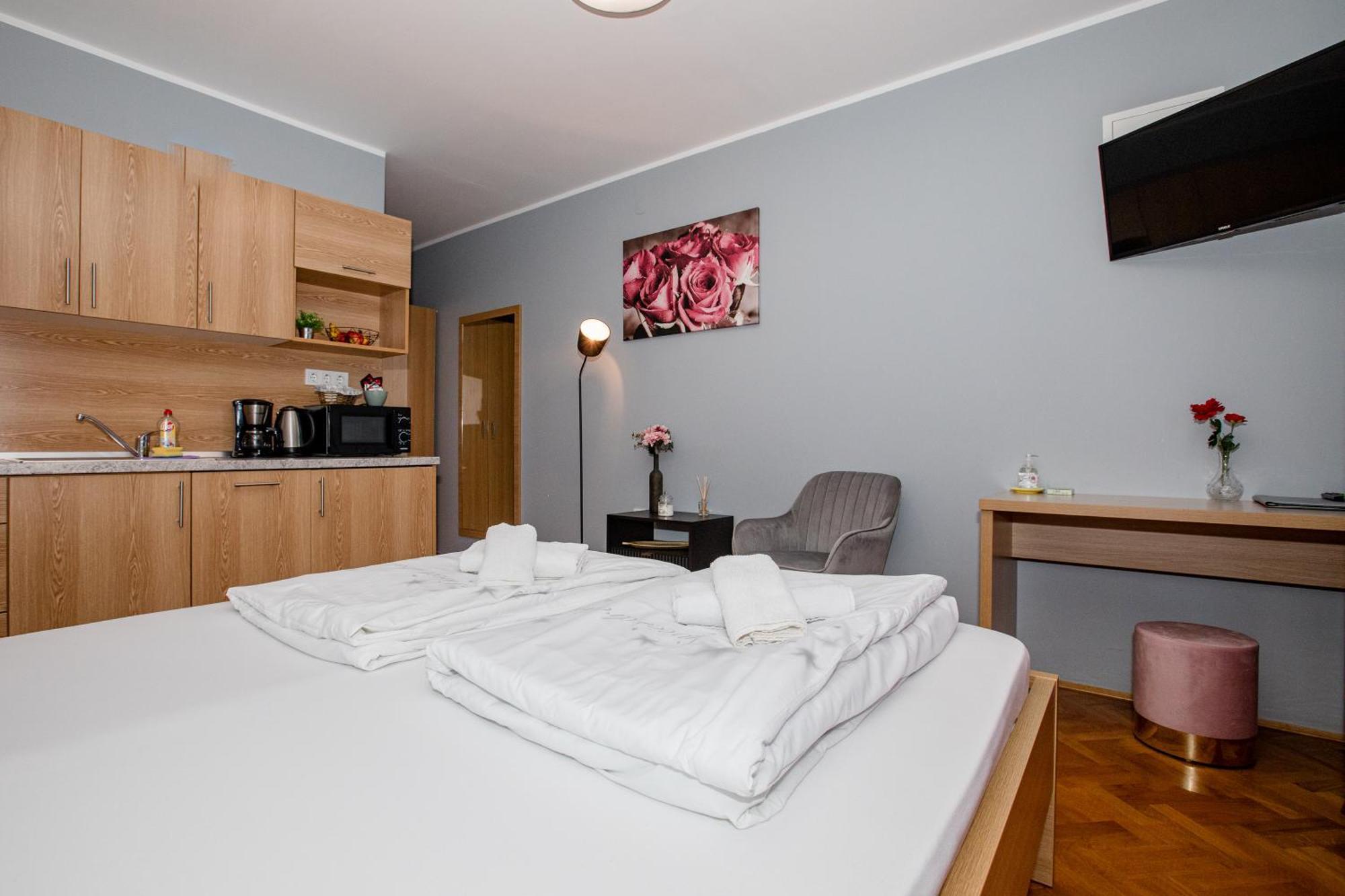 Apartmani Ana & Milo Lopar Habitación foto